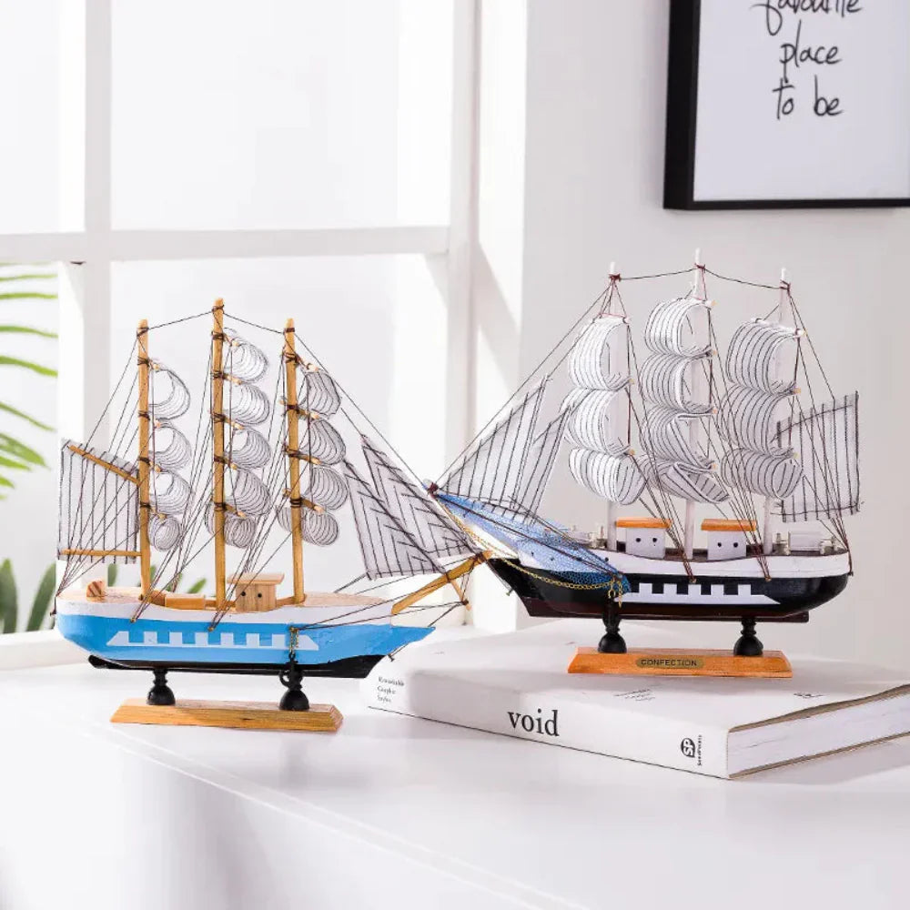 SailGlow – LED-Holzsegelschiff Skulptur für gemütliche Räume