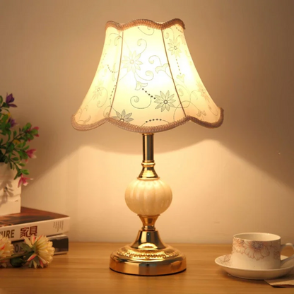Quivra – Vintage Skandinavische LED-Tischlampe